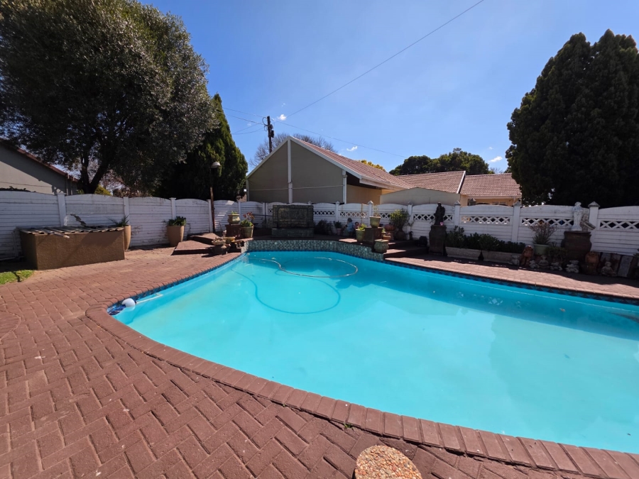 4 Bedroom Property for Sale in Vaalpark Free State